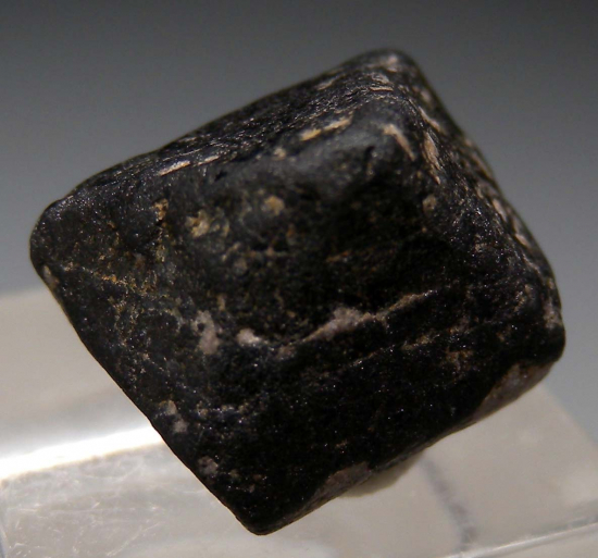 Chromite from Freetown layered complex, Guma Water, Western Area, Sierra Leone [db_pics/pics/r104c.jpg]