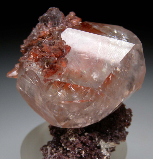 Calcite from Fengjiashan Mine, Daye Co., Huangshi, Hubei, China [db_pics/pics/r108b.jpg]