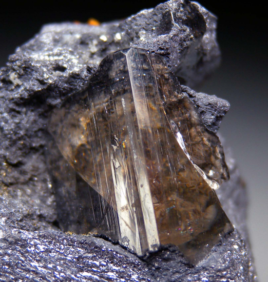 Phosgenite from Monteponi Mine, Iglesias, Sardinia, Italy [db_pics/pics/r123b.jpg]
