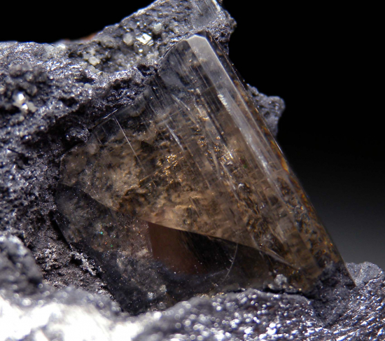 Phosgenite from Monteponi Mine, Iglesias, Sardinia, Italy [db_pics/pics/r123c.jpg]