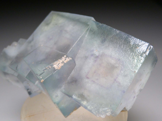 Fluorite from Yaogangxian Mine, Hunan, China [db_pics/pics/r138c.jpg]