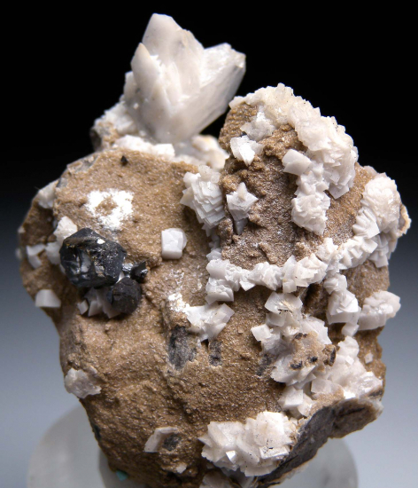 Whewellite, Ankerite from Kladno, Central Bohemia, Czech Republic [db_pics/pics/r140a.jpg]