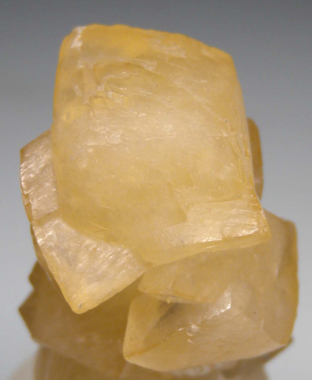 Calcite from Newport Quarry, Newport, Monroe County, Michigan, USA [db_pics/pics/r147d.jpg]