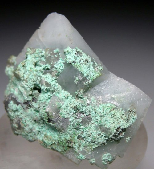 Thometzekite on Anglesite from Tsumeb, Namibia [db_pics/pics/r152b.jpg]