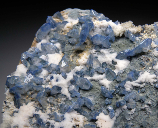 Benitoite from Gem Mine, San Benito Co., California, USA [db_pics/pics/r173b.jpg]