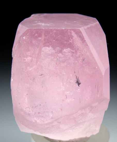 Morganite from Nuristan, Afghanistan [db_pics/pics/r181b.jpg]