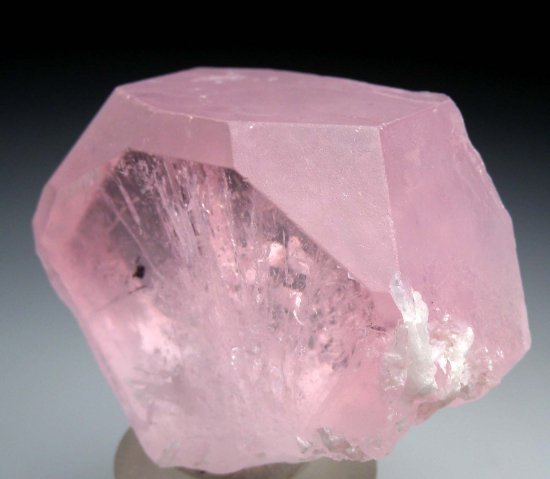 Morganite from Nuristan, Afghanistan [db_pics/pics/r181c.jpg]