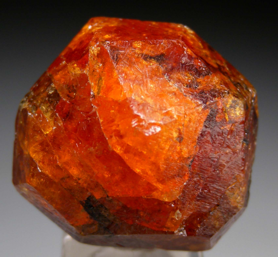 Spessartine from Nani, Loliondo, Tanzania [db_pics/pics/r186d.jpg]