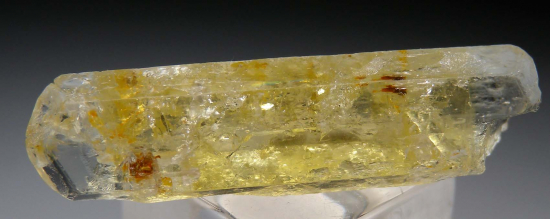 Heliodor from Minas Gerais, Brazil [db_pics/pics/r200d.jpg]