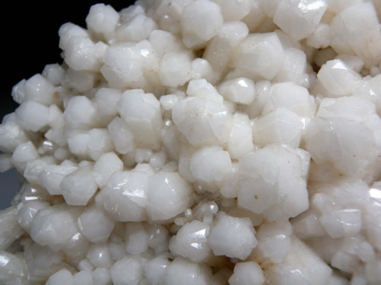 Tarnowitzite from Touissit, Oujda, Morocco [db_pics/pics/r227e.jpg]