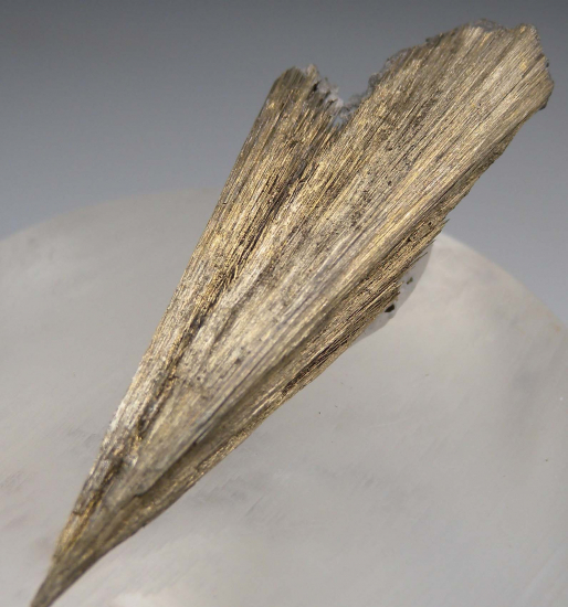Millerite from Perseverance Mine (Agnew Mine), Leinster, Leonora Shire, Western Australia, Australia [db_pics/pics/r253b.jpg]