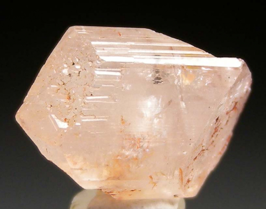 Phenakite from Mount Antero, Chaffee Co., Colorado, USA [db_pics/pics/r322c.jpg]