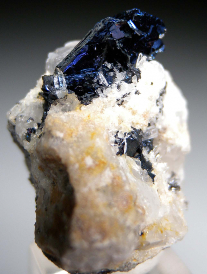 Covellite with Quartz from Butte, Silver Bow Co., Montana, USA [db_pics/pics/r326b.jpg]