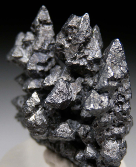 Acanthite from Imiter mine, Draa-Tafilalet Region, Morocco [db_pics/pics/r337e.jpg]