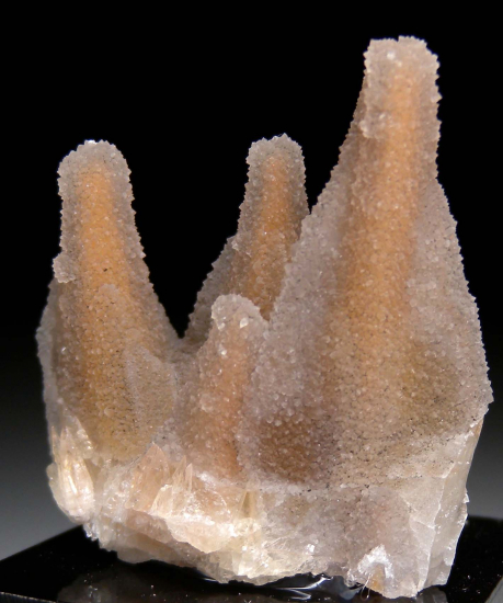 Quartz over Calcite from San Martin Mine, Zacatecas, Mexico [db_pics/pics/r357a.jpg]