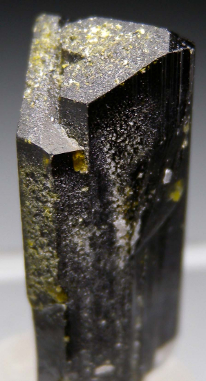 Epidote from Naugas, Rehoboth, Namibia [db_pics/pics/r366d.jpg]