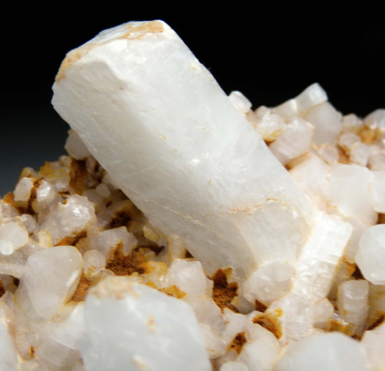 Feldspar from Vakinankarata Region, Antananarivo Prov., Madagascar [db_pics/pics/r367c.jpg]