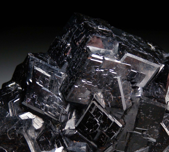 Andradite from Ojos Espanoles Mine, General Lazaro Cardenas, Chihuahua, Mexico [db_pics/pics/r378e.jpg]