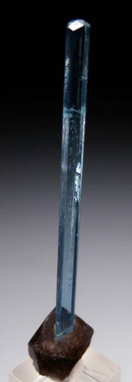 Aquamarine on Smokey Quartz from Quy Chau District, Nghe An Province,Vietnam [db_pics/pics/r379a.jpg]