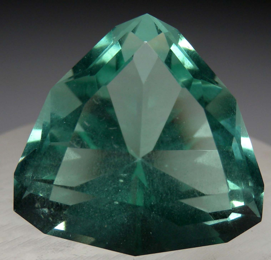 Fluorite gemstone from William Wise Mine, Westmoreland, Cheshire County, New Hampshire, USA [db_pics/pics/r381a.jpg]