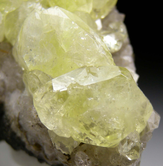 Datolite on Quartz from Prospect Park, Passaic Co., New Jersey, USA [db_pics/pics/r410c.jpg]