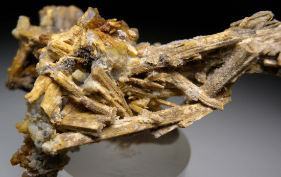 Stibiconite after Stibnite from Mina San Jose, Catorce, San Luis Potosi, Mexico [db_pics/pics/r413d.jpg]