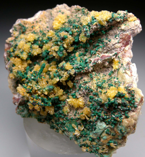 Mimetite with Malachite from Tsumeb, Namibia [db_pics/pics/r427b.jpg]