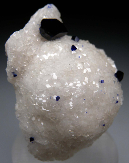 Azurite on Calcite from Tsumeb, Namibia [db_pics/pics/r432b.jpg]