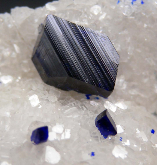 Azurite on Calcite from Tsumeb, Namibia [db_pics/pics/r432c.jpg]