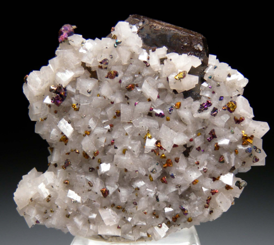 Galena (twin) with Dolomite from Picher Field, Tri-State Mining District, USA [db_pics/pics/r440b.jpg]