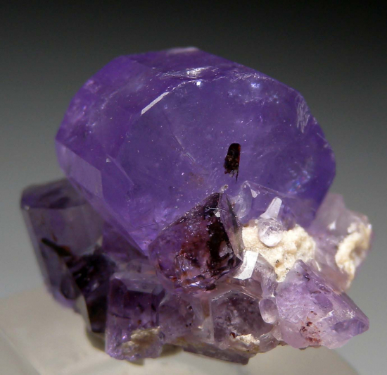 Apatite from Kunar Prov., Afghanistan [db_pics/pics/r501a.jpg]