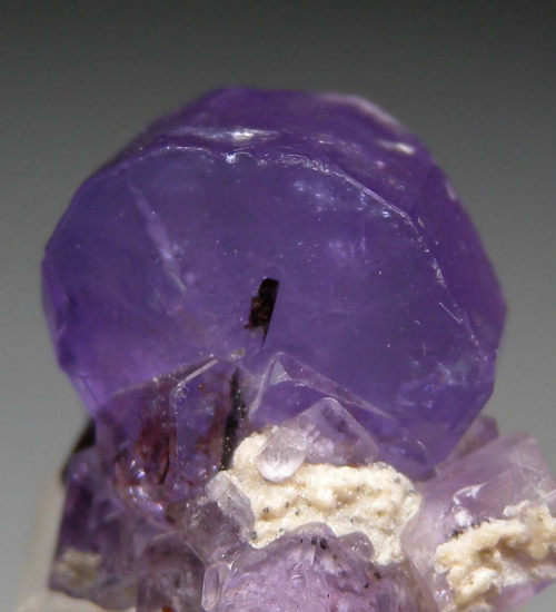 Apatite from Kunar Prov., Afghanistan [db_pics/pics/r501d.jpg]