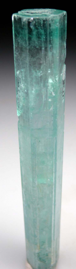 Green Beryl from Nasarawa Egon, Nasarawa, Nigeria [db_pics/pics/r518c.jpg]