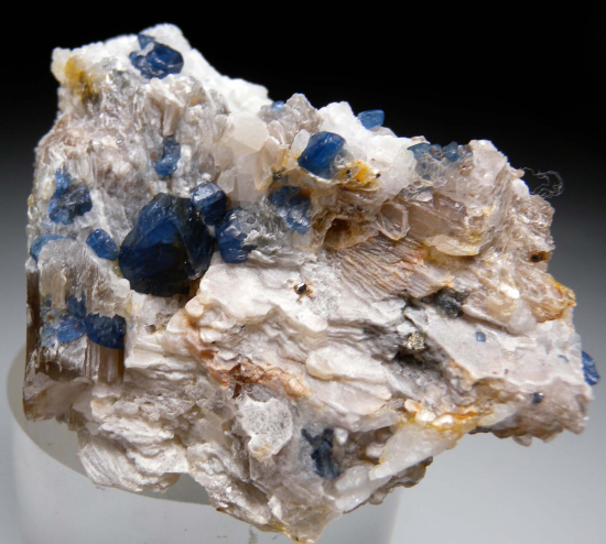 Spinel from Kajiado Co., Kenya [db_pics/pics/r525a.jpg]