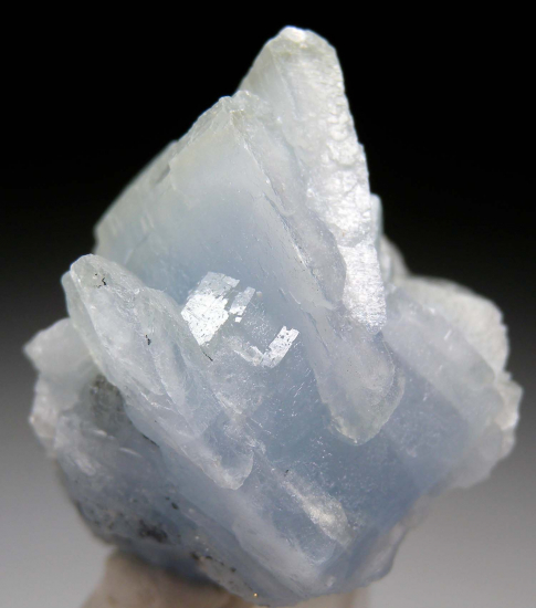 Prehnite from Merelani Hills, Arusha, Tanzania [db_pics/pics/r530a.jpg]