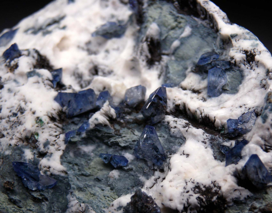 Benitoite from Gem Mine, San Benito Co., California, USA [db_pics/pics/r536d.jpg]