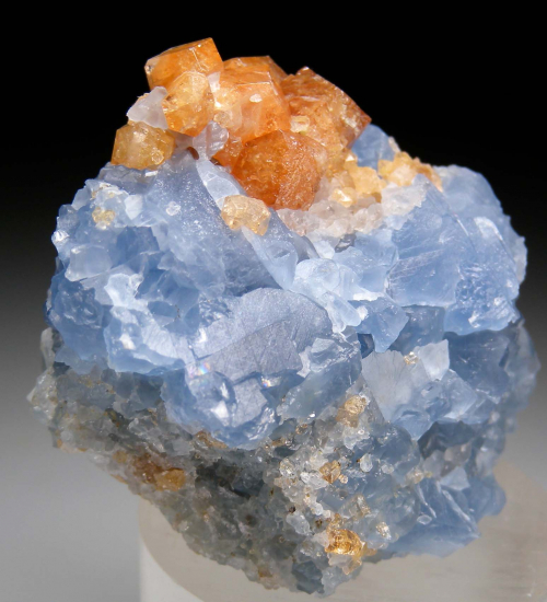 Grossular on Calcite from Kajiado Co., Kenya [db_pics/pics/r543b.jpg]