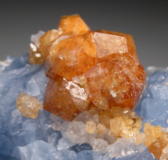 Grossular on Calcite from Kajiado Co., Kenya [db_pics/pics/r543d.jpg]