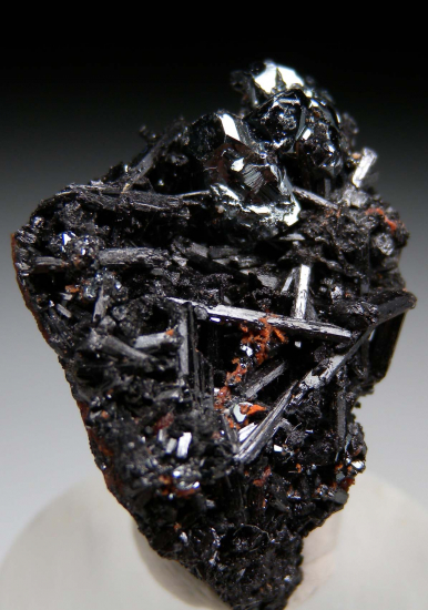 Hematite on Gaudefroyite from N'Chwanning Mine, Kuruman, South Africa [db_pics/pics/r549a.jpg]