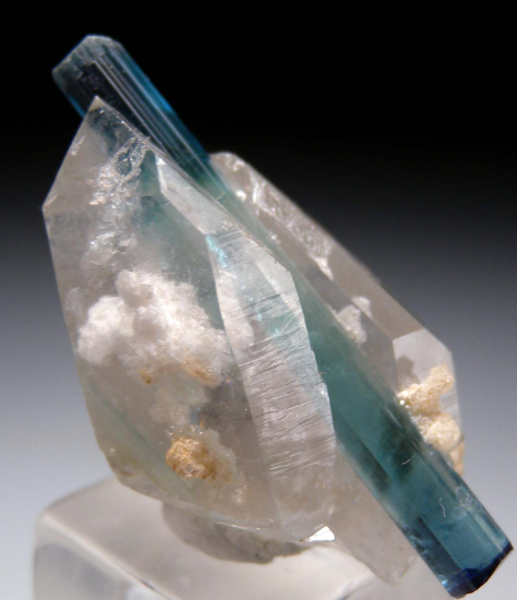 Indicolite on Quartz from Kunar Prov., Afghanistan [db_pics/pics/r582f.jpg]