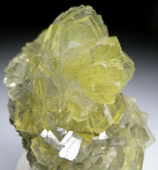 Prehnite from Merelani Hills, Arusha, Tanzania [db_pics/pics/r604e.jpg]