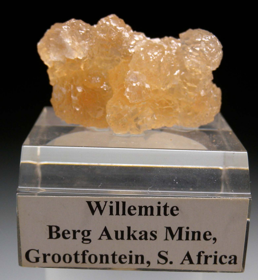 Willemite from Berg Aukas Mine, Grootfontein, Namibia [db_pics/pics/r662b.jpg]