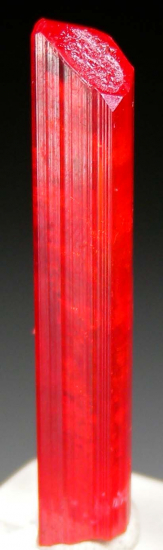 Crocoite from Red Lead Mine, Zeehan mining district, Tasmania, Australia [db_pics/pics/r669a.jpg]