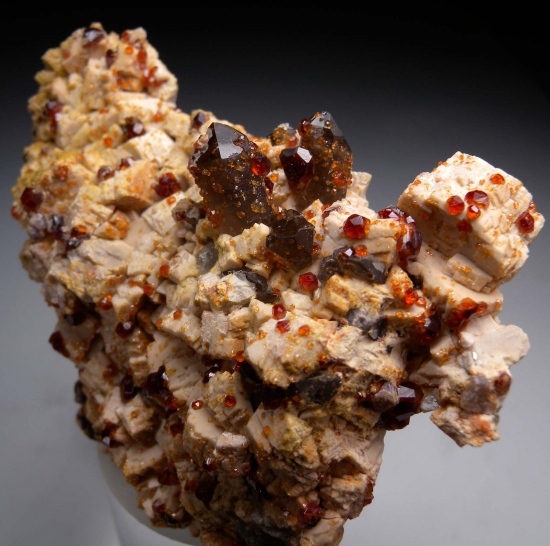 Spessartine with Smokey Quartz from Tongbei, Fujian Prov., China [db_pics/pics/r689b.jpg]