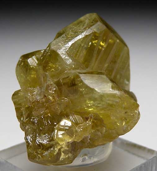Chrysoberyl from Espirito Santo, Minas Gerais, Brazil [db_pics/pics/sa542c.jpg]