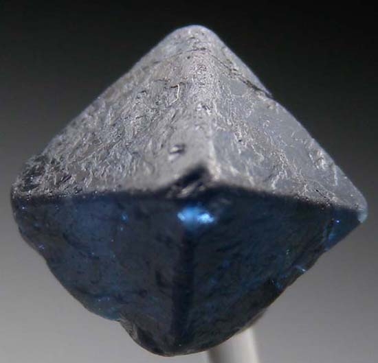 Spinel from Kagoro, Kaduna State, Nigeria [db_pics/pics/spi1a.jpg]