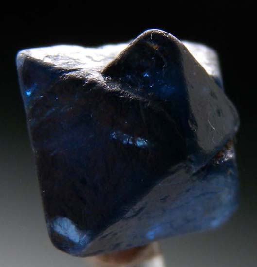 Spinel from Kagoro, Kaduna State, Nigeria [db_pics/pics/spi1d.jpg]