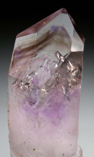 Quartz from Goboboseb Mountains, Brandberg Area, Namibia [db_pics/pics/t195c.jpg]