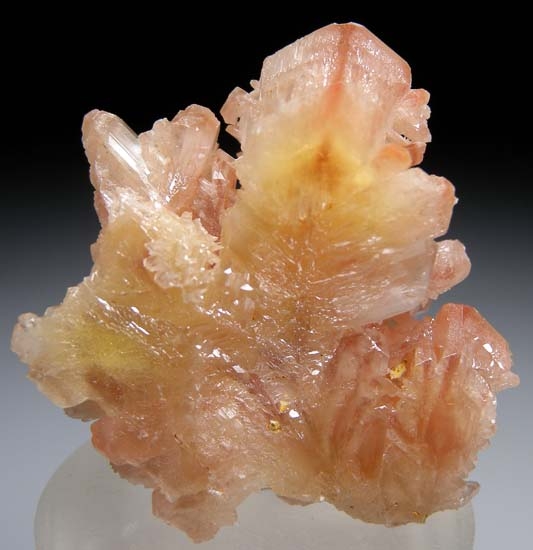 Cerussite from Daoping Mine, Yangshuo, Guangxi Prov., China [db_pics/pics/t223a.jpg]