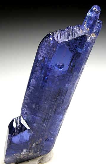 Tanzanite from Merelani Hills, Arusha Region, Tanzania [db_pics/pics/t24b.jpg]